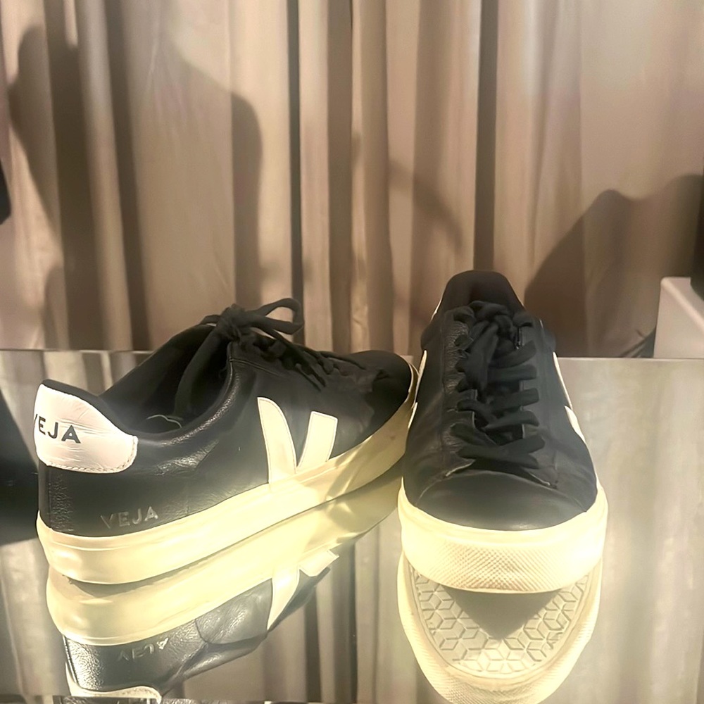 Men's black leather Velja sneakers